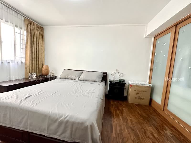 Holland Village MRT Great Condition 2 plus utility(5)
