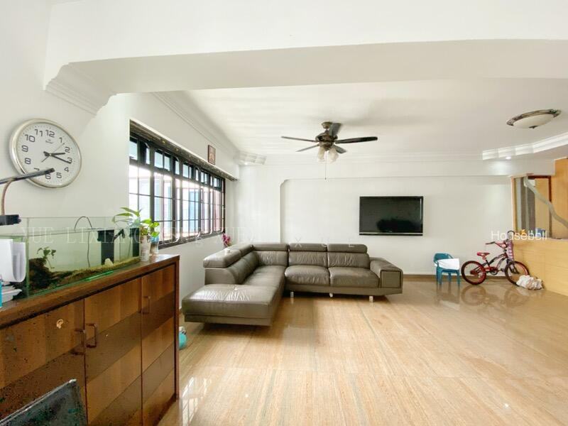 8 Cantonment Close