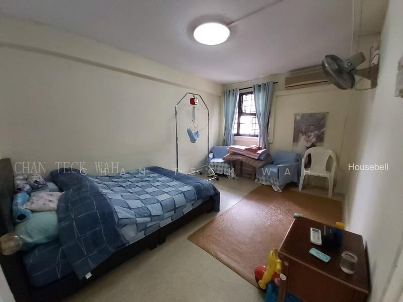 81 Commonwealth Close, S$ 350,000, 614 sqft, HDB - 3 STD