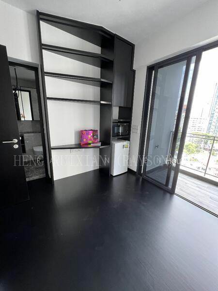 120 Grange, S$ 2,800 /mo, 200 sqft, Condos - Condominium
