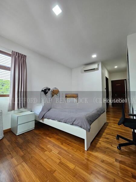 NUS - All female master ensuite