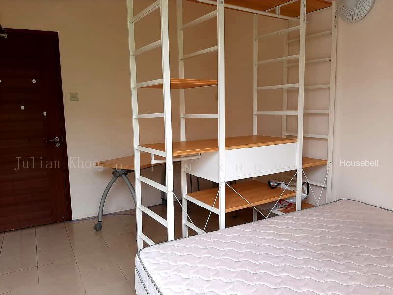 Tropicana Condominium, S$ 1,050 /mo, 120 sqft, Condos - Condominium
