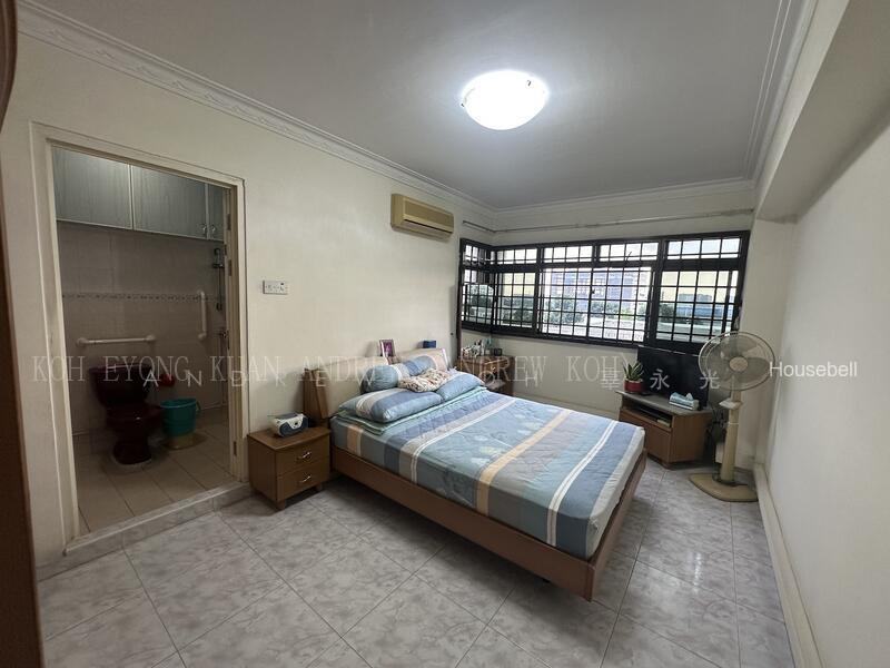 659D Jurong West Street 65, S$ 682,000 (最低价格), 1,184 sqft, 组屋 - 5 I
