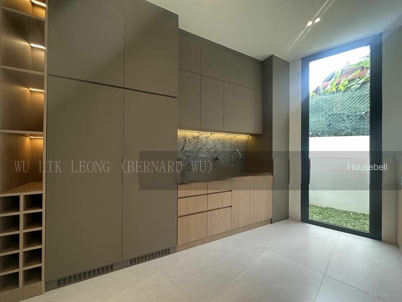 Modern Brand New Bungalow Near Orchard / Bukit Timah, S$ 20,000,000 (Negotiable), 8,400 sqft, Landed - Bungalow House