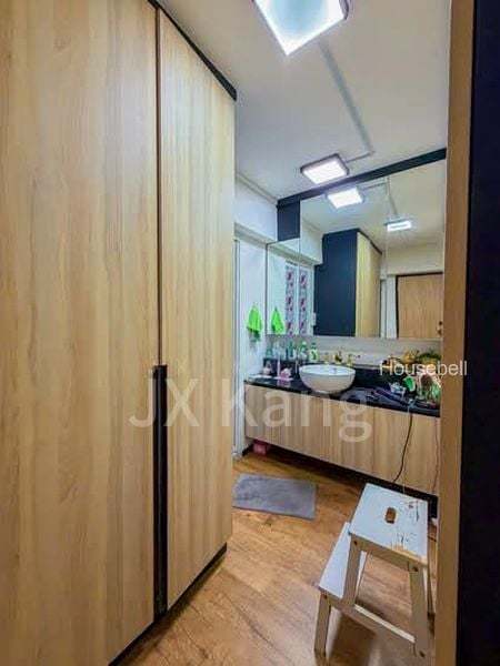 414 Commonwealth Avenue West(5)