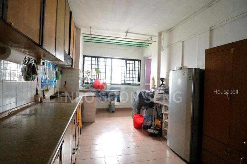 71 Bedok South Road, S$ 399,999, 720 sqft, HDB - 3 NG