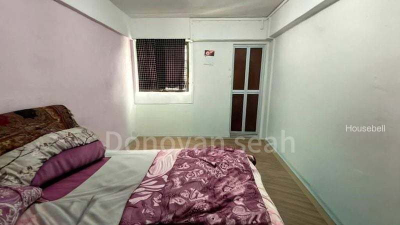 245 Jurong East Street 24(1)