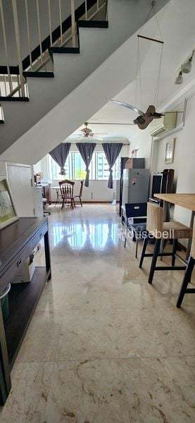 422 Fajar Road, S$ 1,400 /月, 200 sqft, 组屋 - 4 A
