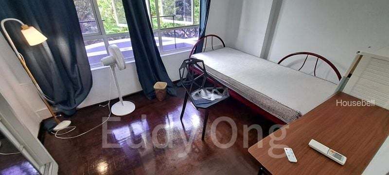 Escada View(3)