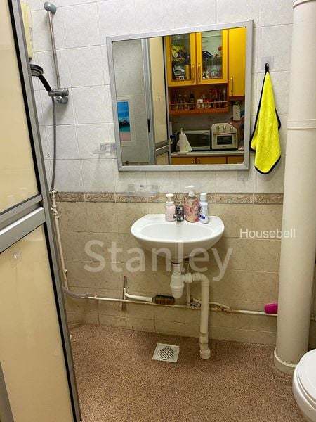 672A Jurong West Street 65, S$ 950 /mo, 161 sqft, HDB - 4 A