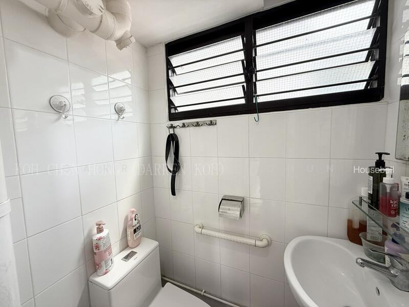 343 Clementi Avenue 5, S$ 417,888 (Negotiable), 721 sqft, HDB - 3 NG