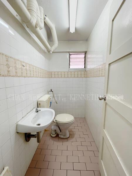 303 Woodlands Street 31