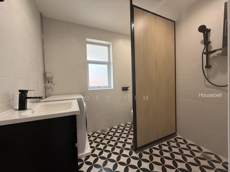 Admiralty Hills - Colonial Semi D Black and White House, S$ 1,800 /月, 290 sqft, 有地 - Conservation House