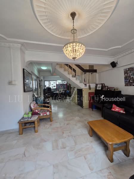 548 Jurong West Street 42(4)