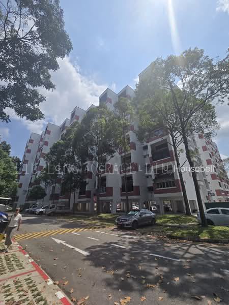 548 Jurong West Street 42(5)