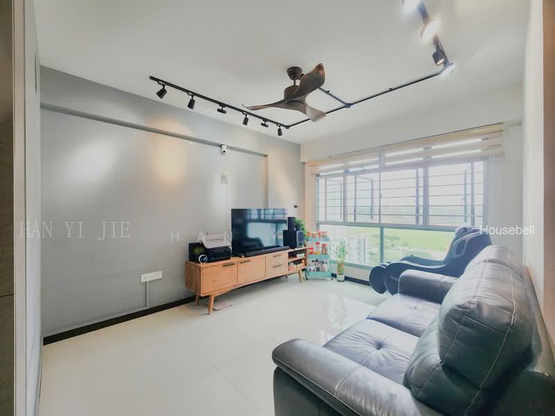 684D Edgedale Plains, S$ 745,000 (可协商价格), 1,001 sqft, 组屋 - 4 A