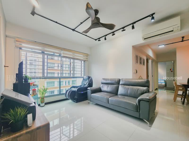 684D Edgedale Plains, S$ 745,000 (可协商价格), 1,001 sqft, 组屋 - 4 A