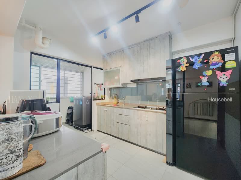 684D Edgedale Plains, S$ 745,000 (可协商价格), 1,001 sqft, 组屋 - 4 A