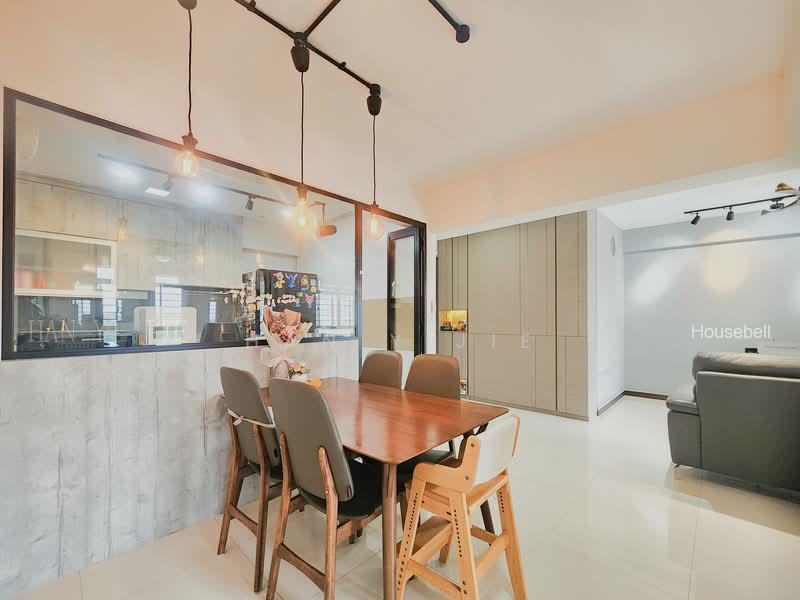 684D Edgedale Plains, S$ 745,000 (可协商价格), 1,001 sqft, 组屋 - 4 A