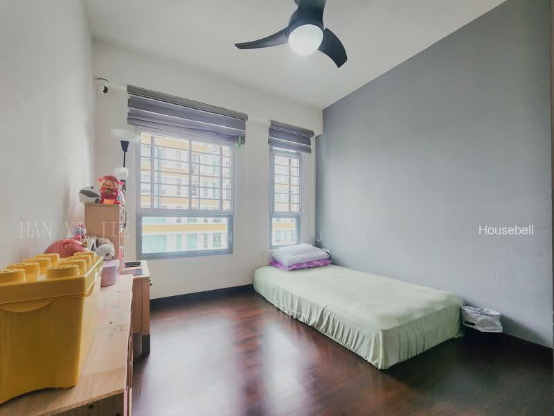 684D Edgedale Plains, S$ 745,000 (可协商价格), 1,001 sqft, 组屋 - 4 A