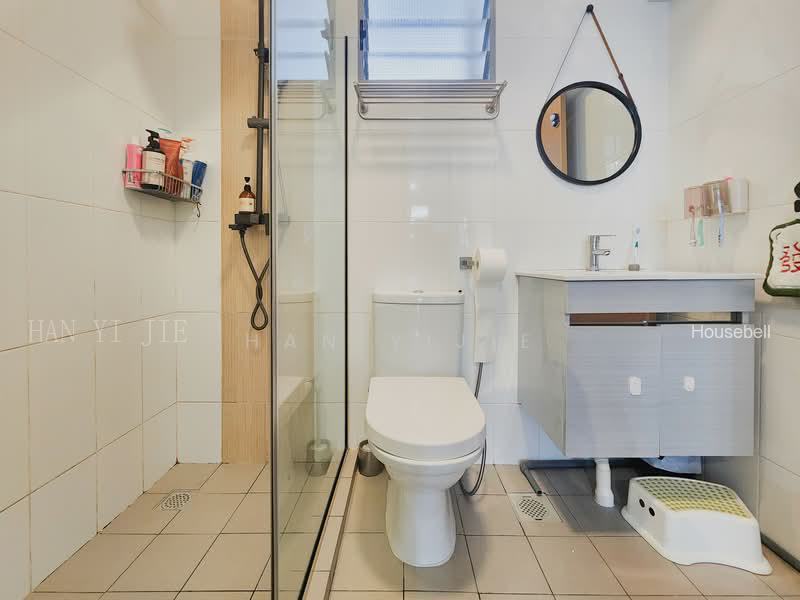 684D Edgedale Plains, S$ 745,000 (可协商价格), 1,001 sqft, 组屋 - 4 A