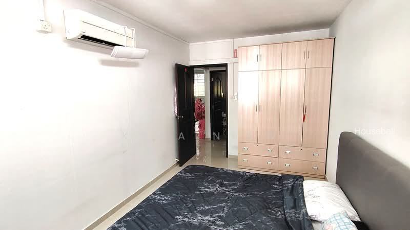 813 Jurong West Street 81, S$ 520,000 (Negotiable), 1,119 sqft, HDB - 4 A