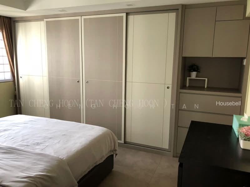 238 Jurong East Street 21(3)
