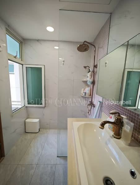 Queens, S$ 1,829,000 (Negotiable), 915 sqft, Condos - Condominium