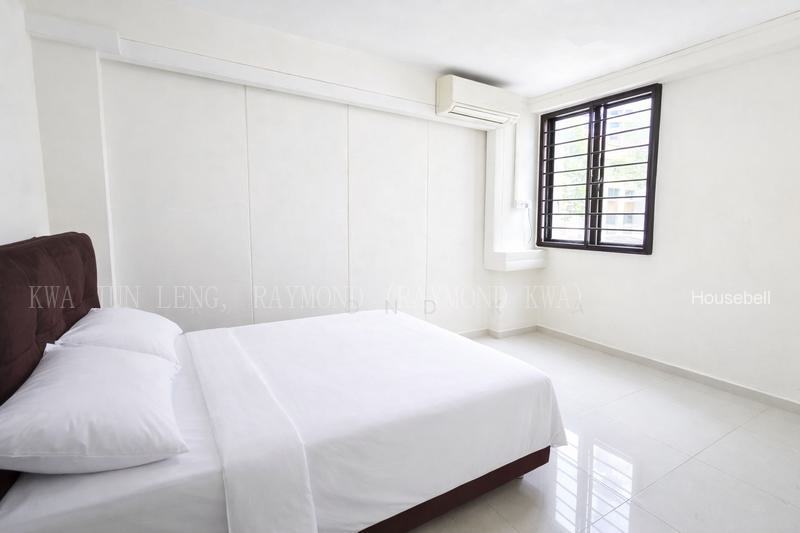 631 Hougang Avenue 8