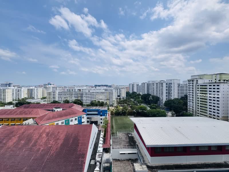 577 Hougang Avenue 4