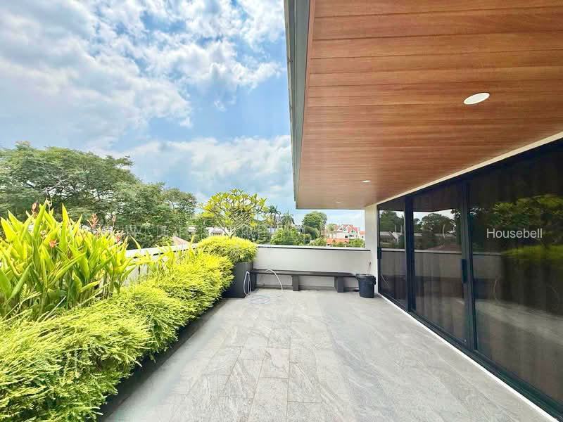 Kingsmead Almost New Home With Home Lift(3)