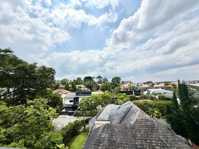 Kingsmead Almost New Home With Home Lift(5)