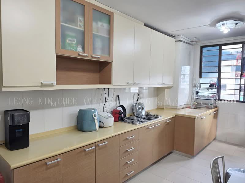228 Serangoon Avenue 4