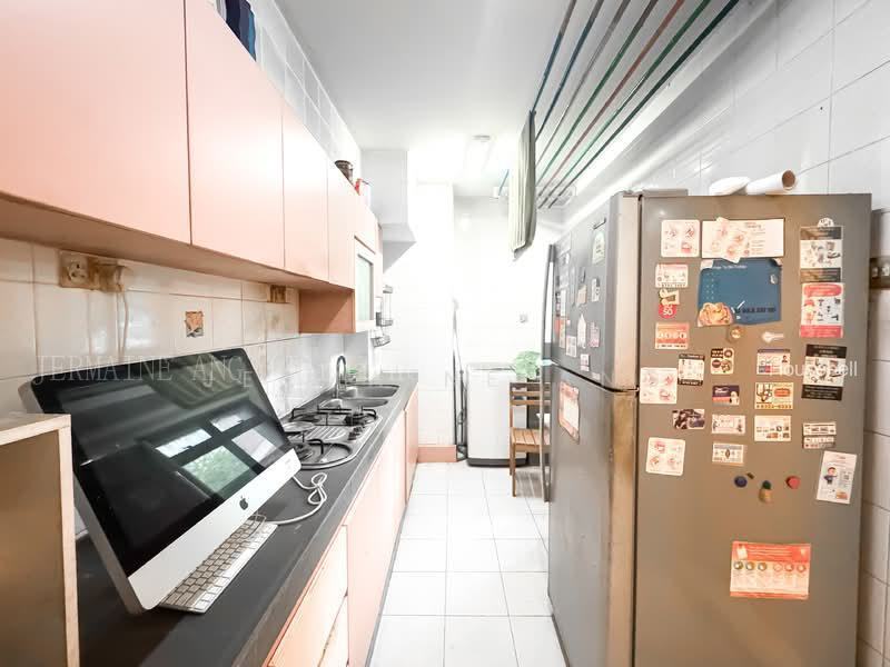 984A Buangkok Link, S$ 550,000 (Negotiable), 915 sqft, HDB - 4 A