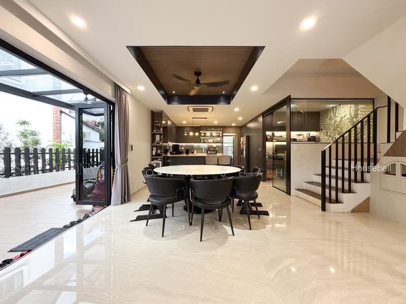 D19, Fully Renovated Corner Terrace(1)