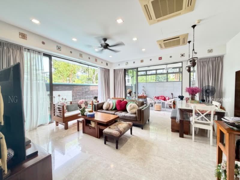 Cheap! Face Park, Absolute Privacy, 3.5sty Freehold Corner Terrace, Good Condition, N-S Facing, Pool