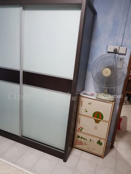 124 Paya Lebar Way, S$ 1,000 /月, 150 sqft, 组屋 - 5 I