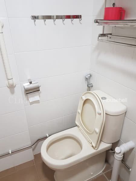 124 Paya Lebar Way, S$ 1,000 /月, 150 sqft, 组屋 - 5 I