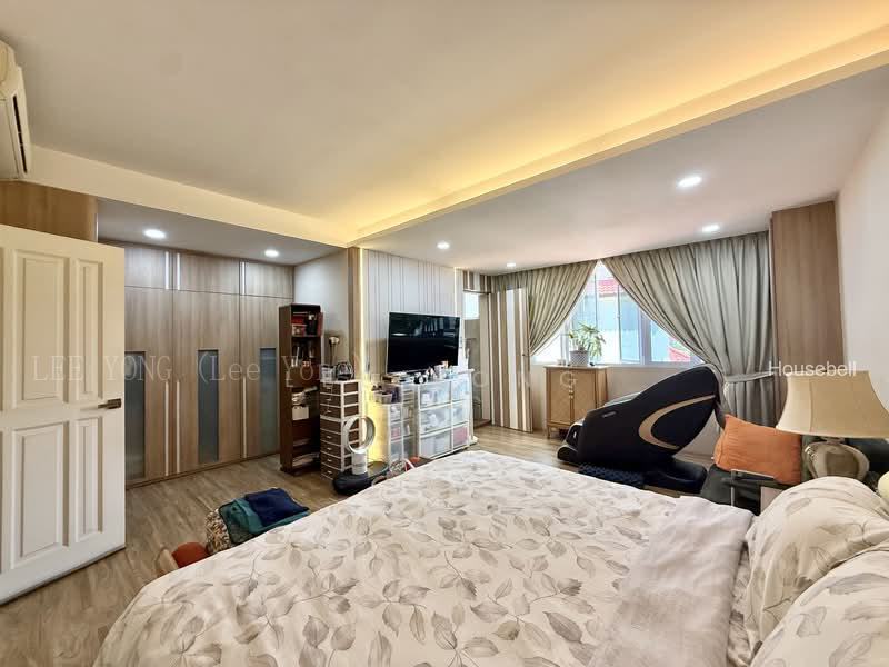 4 storeys terrace, with lift, Loyang Rise, Loyang Villas, S$ 2,950,000, 4,000 sqft, Landed - Terraced House