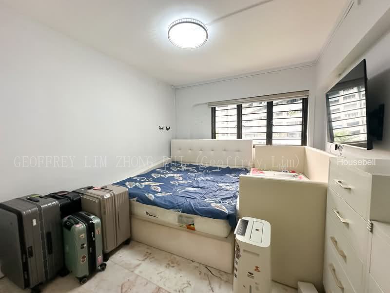 309 Jurong East Street 32
