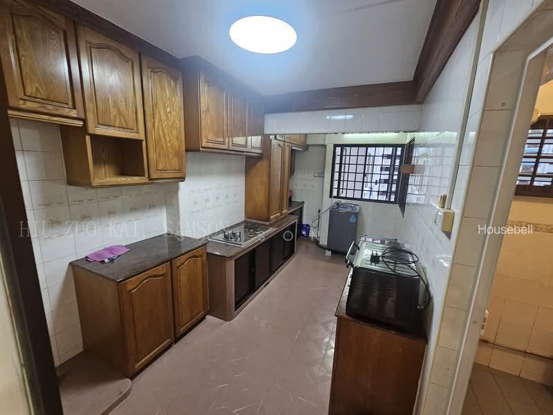 699B Hougang Street 52, S$ 3,700 (可协商价格) /月, 1,076 sqft, 组屋 - 4 I