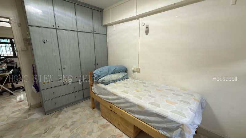 310 Hougang Avenue 5, S$ 1,100 /月, 100 sqft, 组屋 - 5 I
