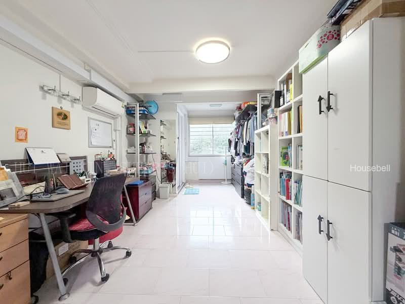 1 Toh Yi Drive, S$ 1,150,000 (Negotiable), 1,378 sqft, HDB - 5 I