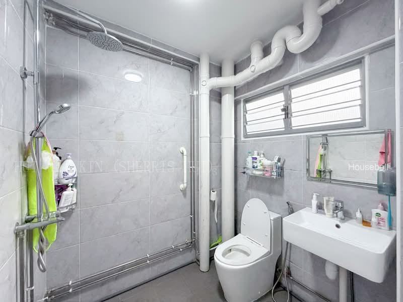 1 Toh Yi Drive, S$ 1,150,000 (Negotiable), 1,378 sqft, HDB - 5 I