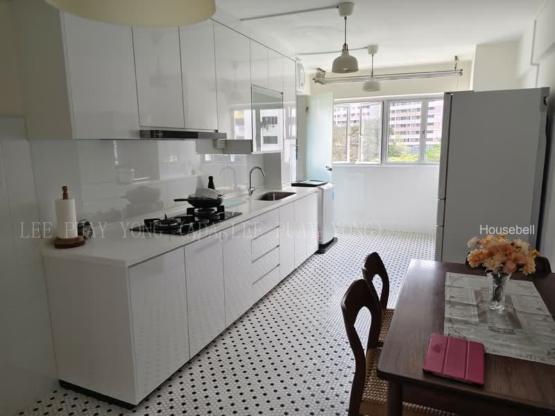 411 Commonwealth Avenue West, S$ 580,000, 1,044 sqft, HDB - 4 NG