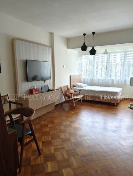 411 Commonwealth Avenue West(5)