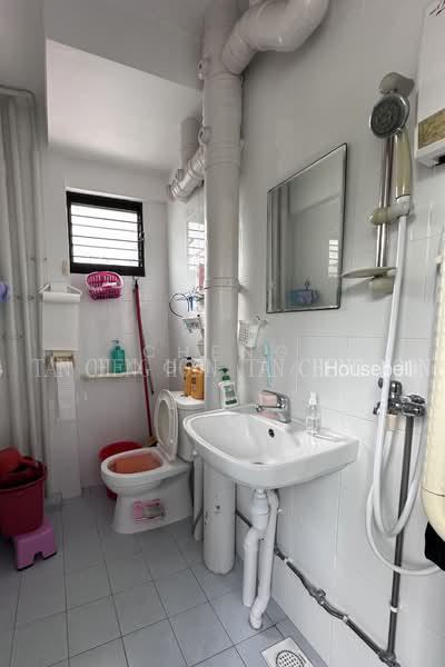 145 Potong Pasir Avenue 2, S$ 980 (Negotiable) /mo, 120 sqft, HDB - 3 A