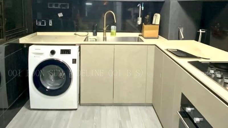 655A Jurong West Street 61, S$ 578,000 (Negotiable), 926 sqft, HDB - 4 A
