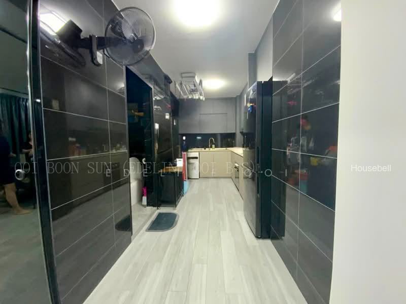 655A Jurong West Street 61, S$ 578,000 (Negotiable), 926 sqft, HDB - 4 A