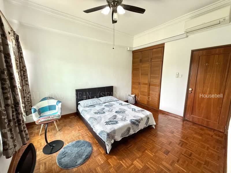 Gold Coast Condo, S$ 2,400 /mo, 180 sqft, Condos - Condominium